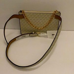 Michael Kors fanny pack never been more